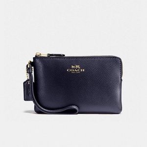 NEW Coach Corner Zip Wristlet
